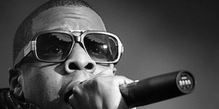 foto: Jay-Z met mic in hand